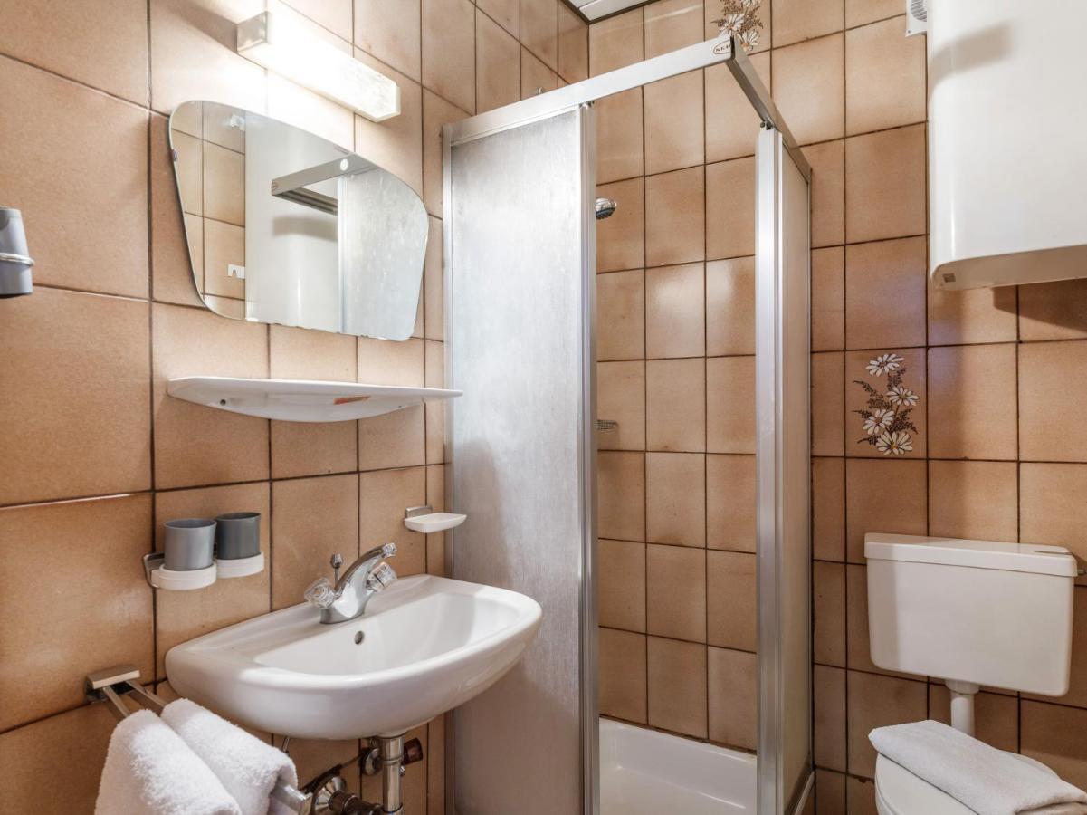 Zweibettzimmer